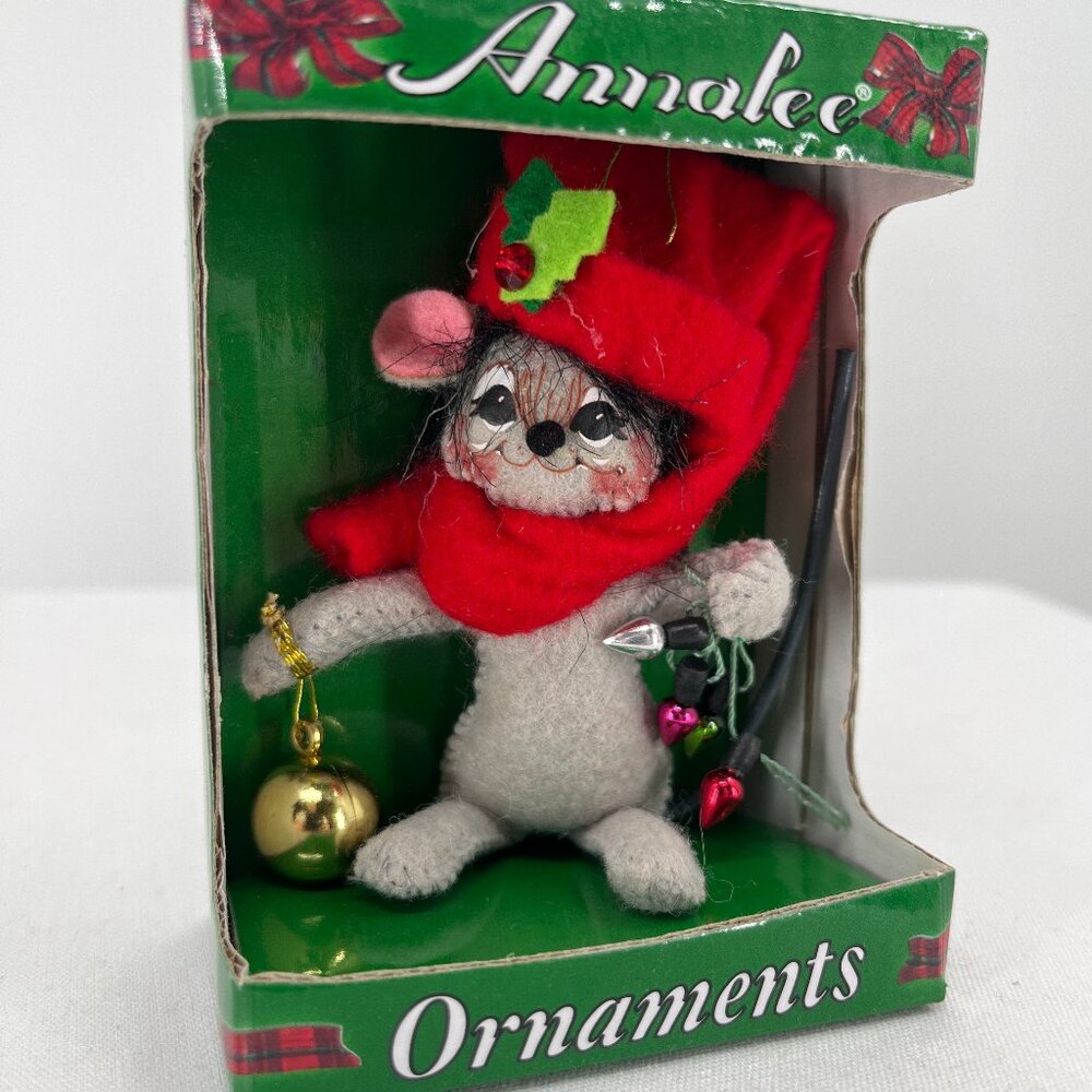 Tree Decorating Mouse Annalee Doll Christmas Ornament 3"